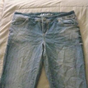 size 6 denim capris